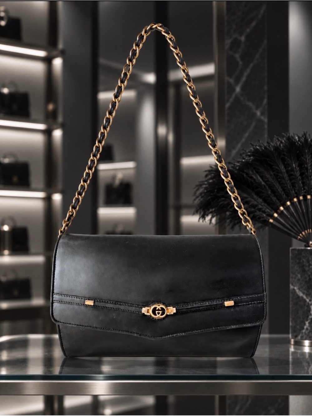 I Arrive After Dark | Authentic Vintage Gucci Black Calfskin Chain Bag-Crossbody